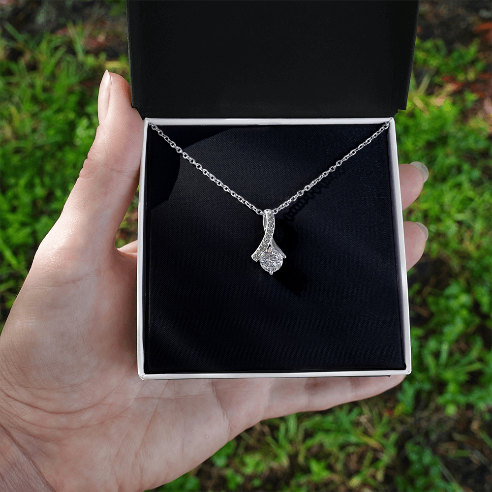 To My Wife, Mom, Daughter - Alluring Beauty Necklace with a Luxury  Box - Gift For Anniversary, Birthday, Christmas or Valentine Day